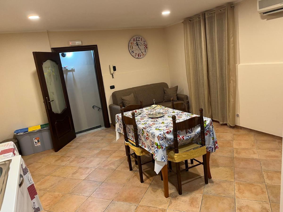 Leontini House